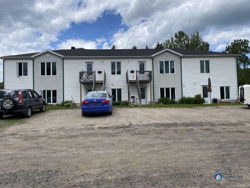 3 à Trois-Rivières, photo 2 sur 2